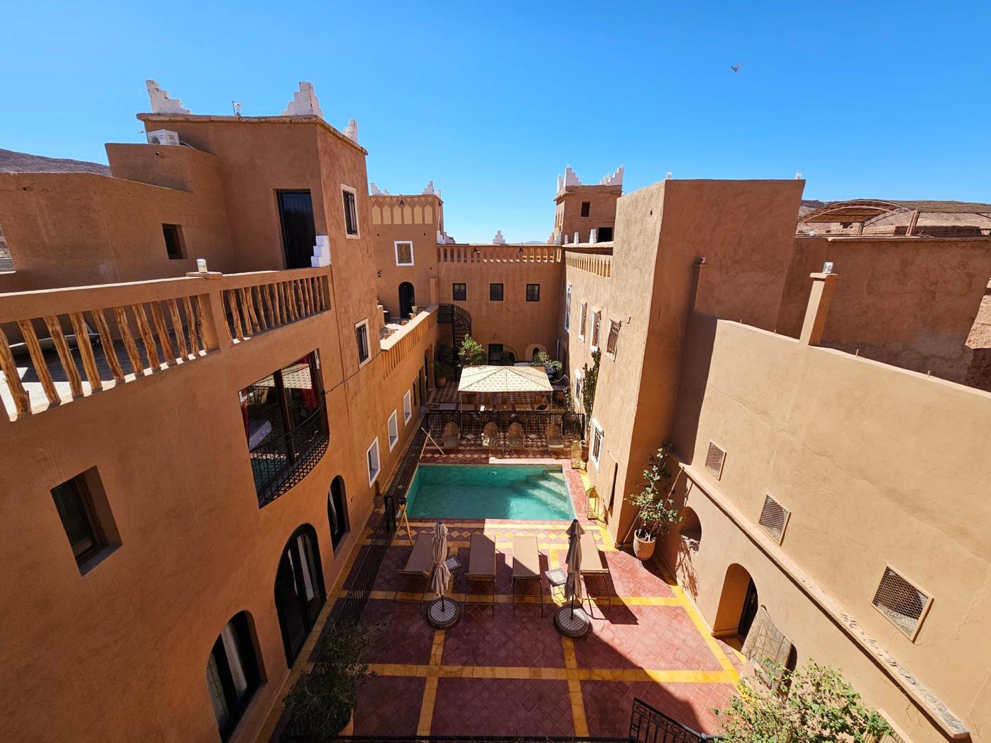 Kasbah La Cigogne Bed & Breakfast Ait Benhaddou Exterior photo