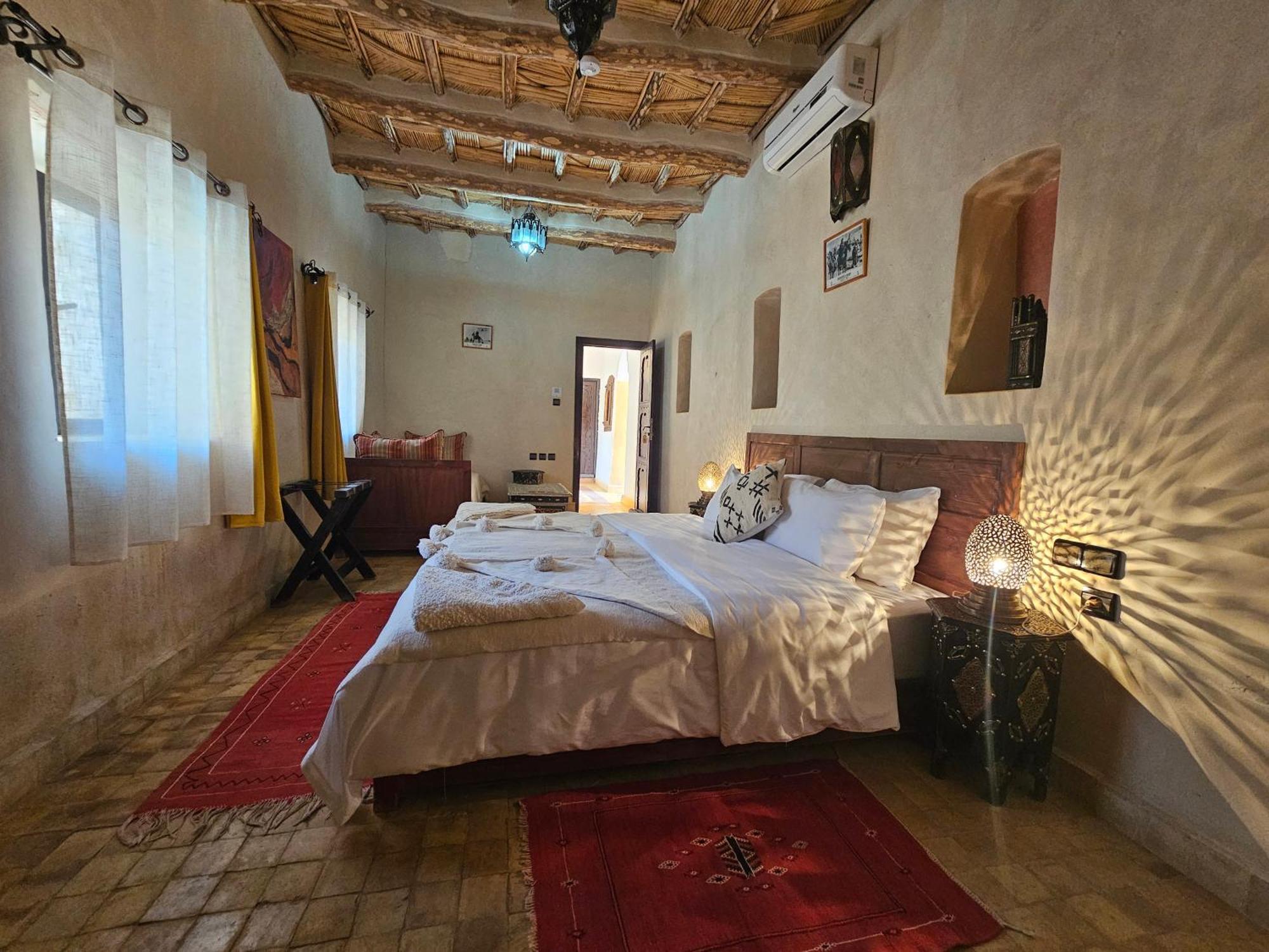 Kasbah La Cigogne Bed & Breakfast Ait Benhaddou Exterior photo