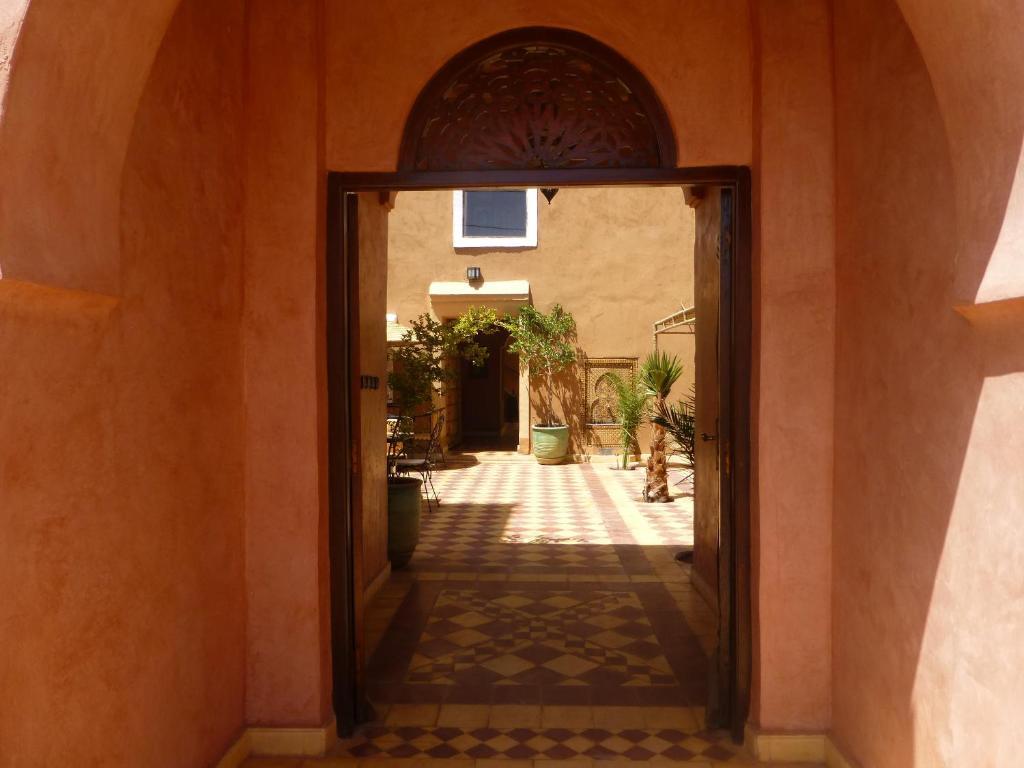 Kasbah La Cigogne Bed & Breakfast Ait Benhaddou Exterior photo