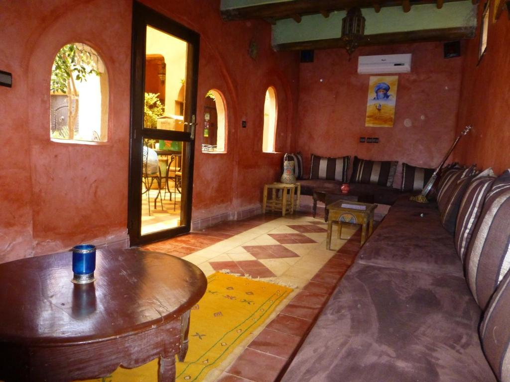 Kasbah La Cigogne Bed & Breakfast Ait Benhaddou Exterior photo